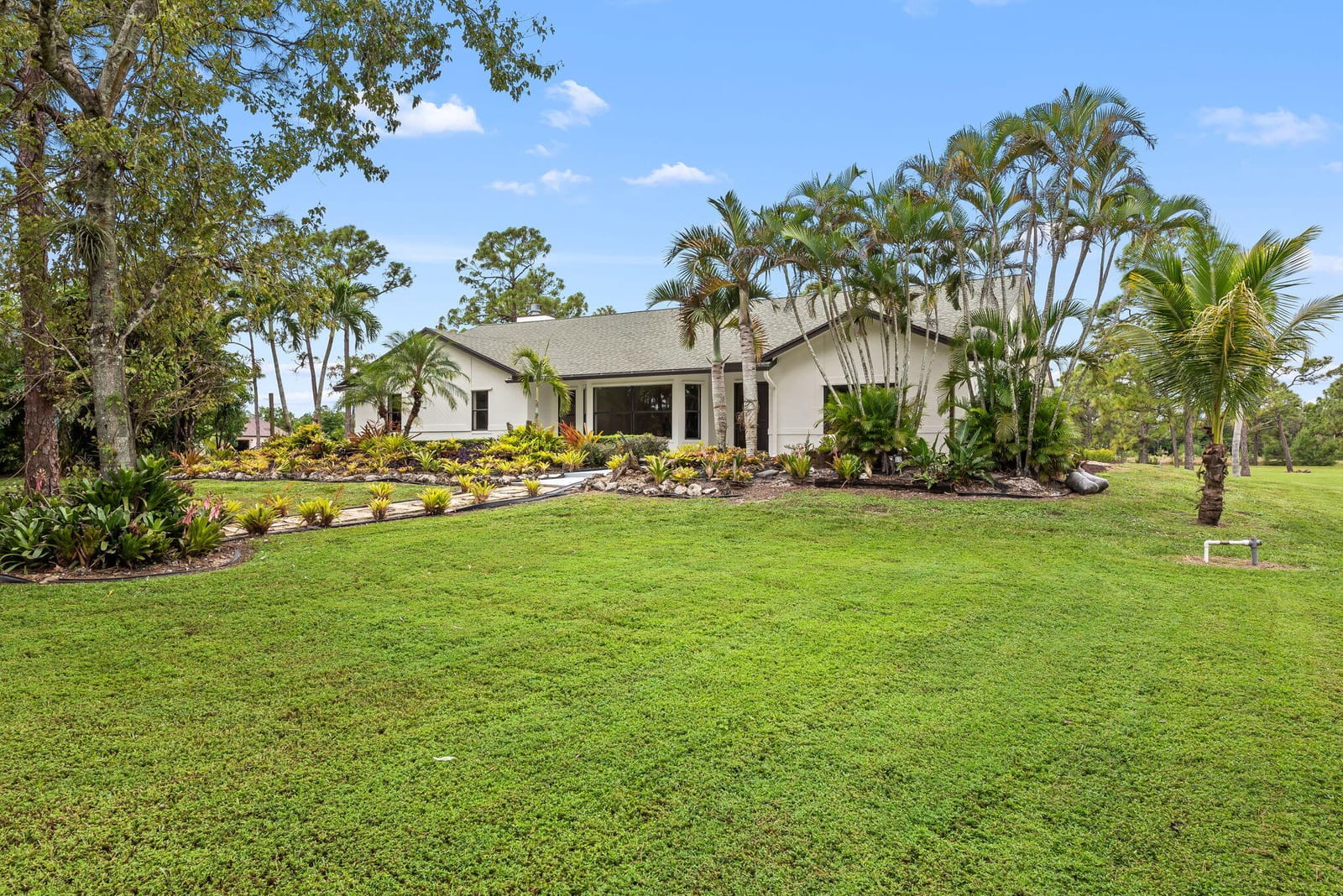 5635 Reynolds Road, Lake Worth, FL 33449 photo 2