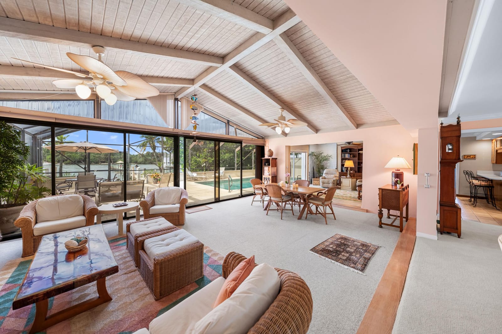 107 Lighthouse Drive, Jupiter Inlet Colony, FL 33469 photo 2