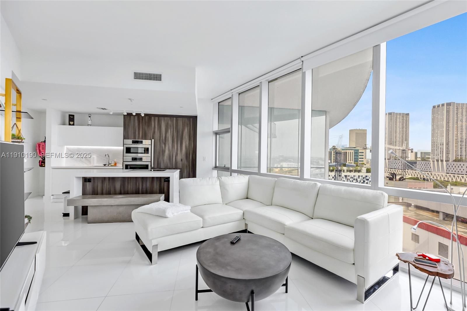 851 NE 1st Avenue 1202, Miami, FL 33132 photo 21