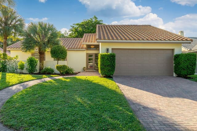 21063 Escondido Way, sold in Escondido, Boca Raton, FL