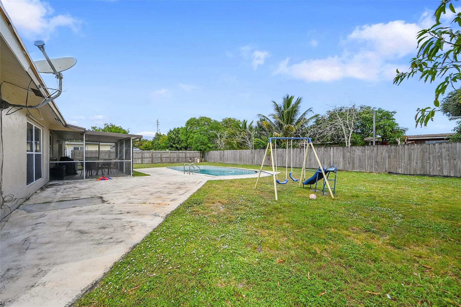 300 W Kathy Lane, Margate, FL 33068 photo 24