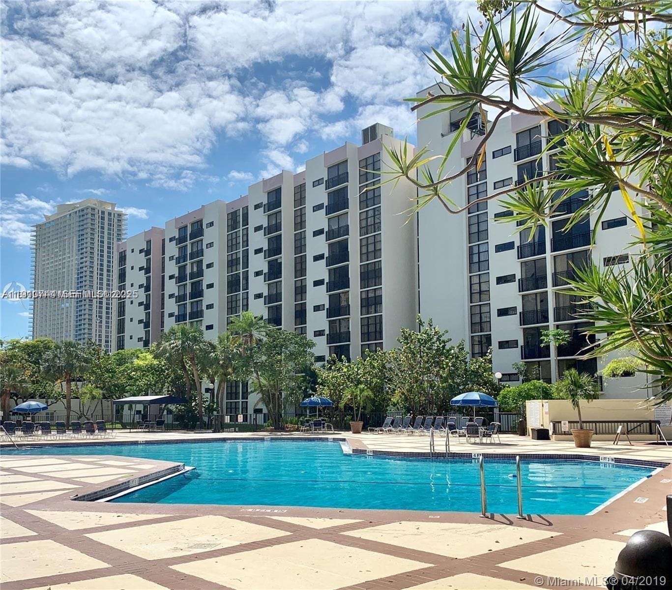 17021 N Bay Road 221, Sunny Isles Beach, FL 33160 photo 22