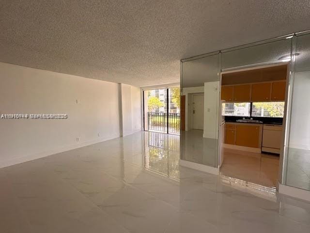 17021 N Bay Road 221, Sunny Isles Beach, FL 33160 photo 4