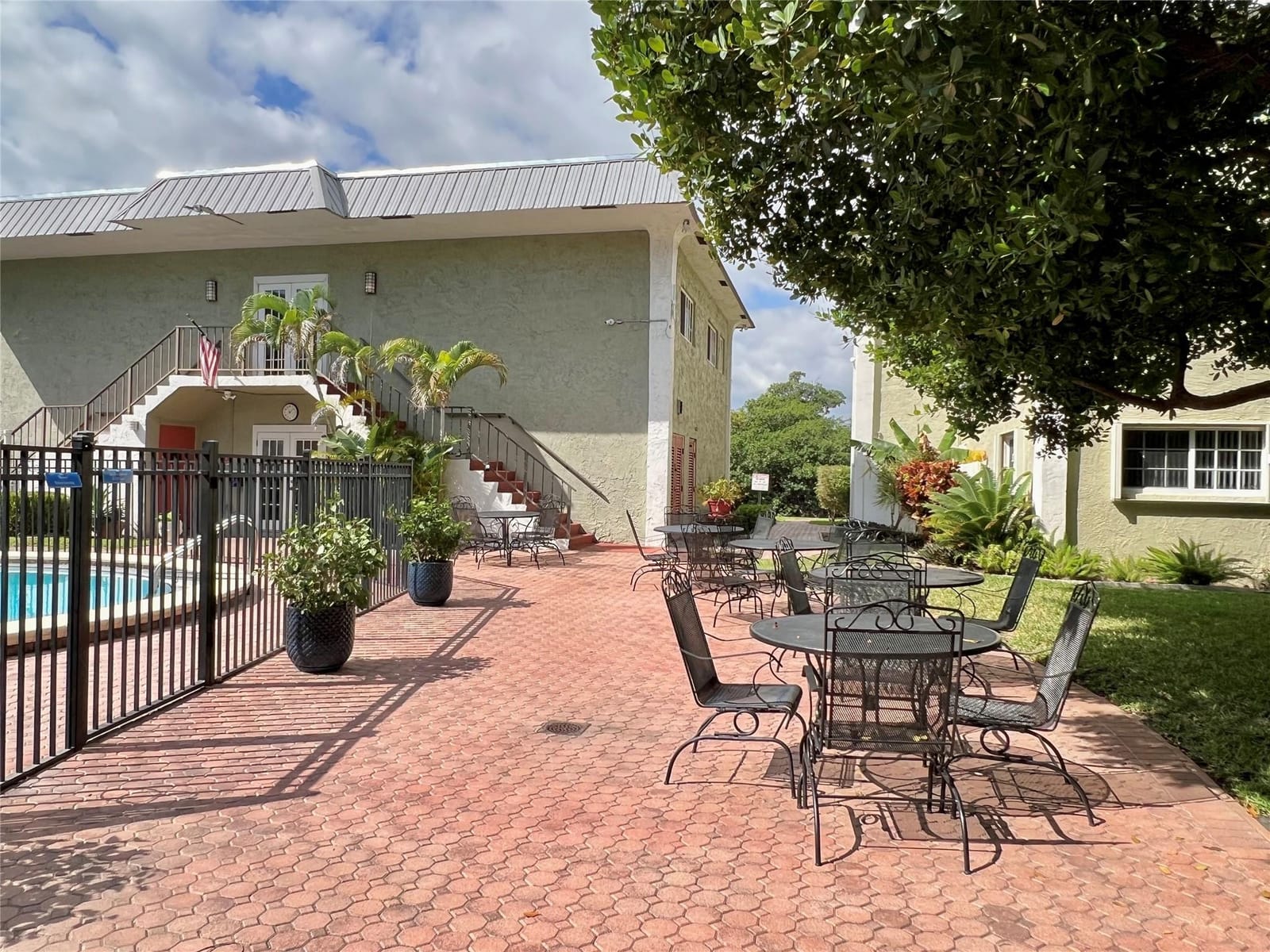 3002 NE 5th Terrace 209-B, Wilton Manors, FL 33334 photo 19