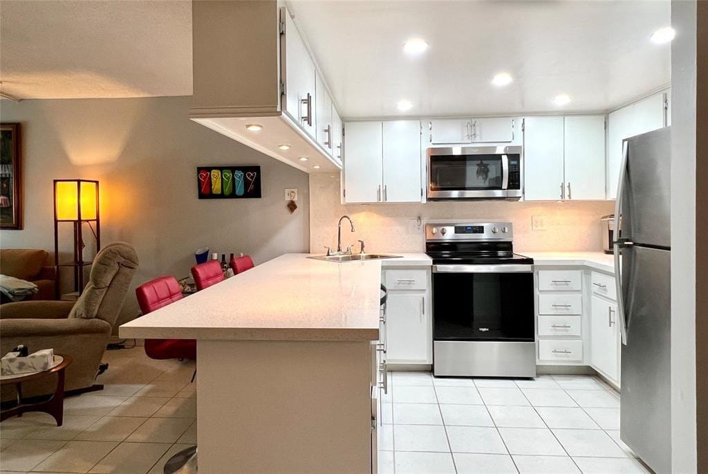 3002 NE 5th Terrace 209-B — photo 3