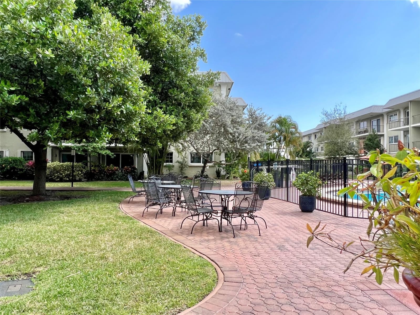 3002 NE 5th Terrace 209-B, Wilton Manors, FL 33334 photo 22