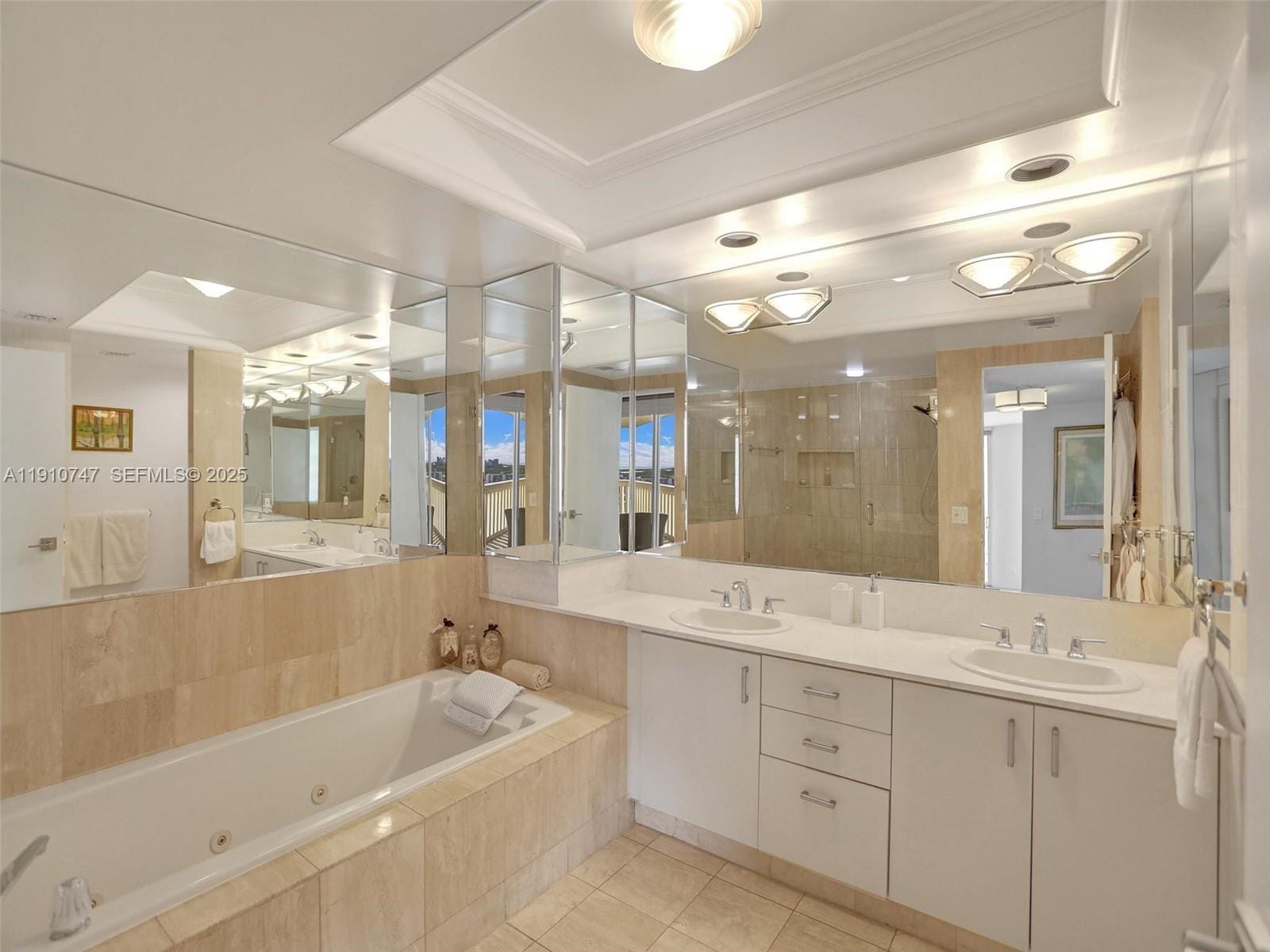 1000 E Island Boulevard 2103, Aventura, FL 33160 photo 18