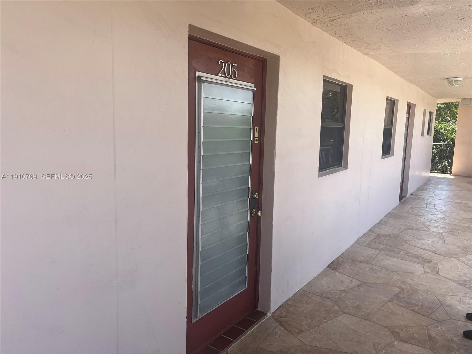 10123 Sunrise Lakes Boulevard 205, Sunrise, FL 33322