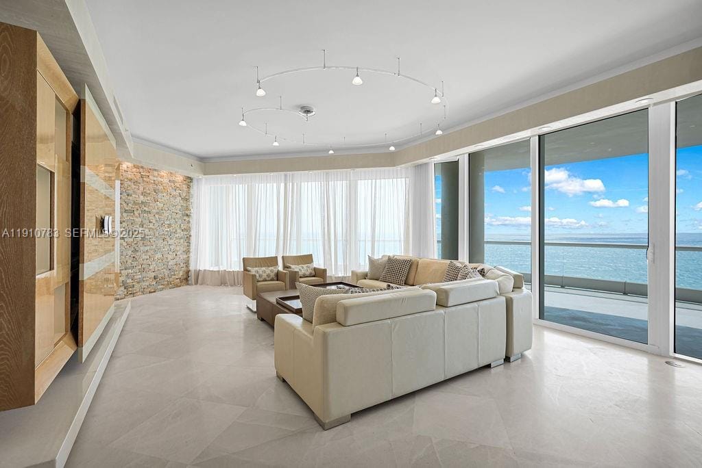 16047 Collins Avenue 1104, Sunny Isles Beach, FL 33160 photo 3