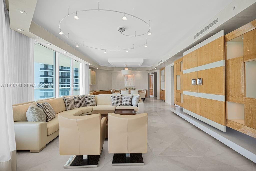 16047 Collins Avenue 1104, Sunny Isles Beach, FL 33160 photo 6