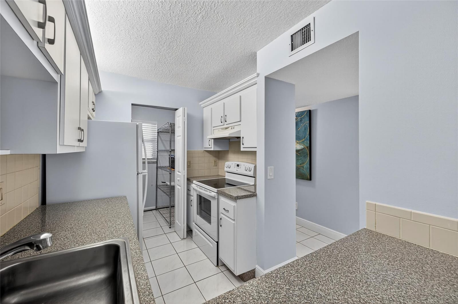 2920 NE 8th Terrace 103, Oakland Park, FL 33334 photo 17