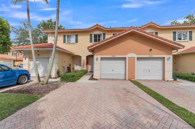 10705 Santa Monica Place, sold in Santa Monica, Tamarac, FL