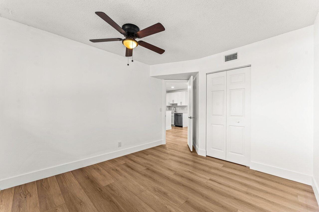 522 Trace Circle 209 — photo 11