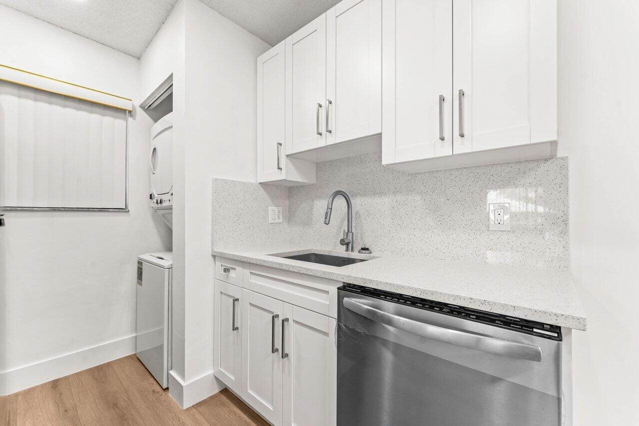 522 Trace Circle 209 — photo 8