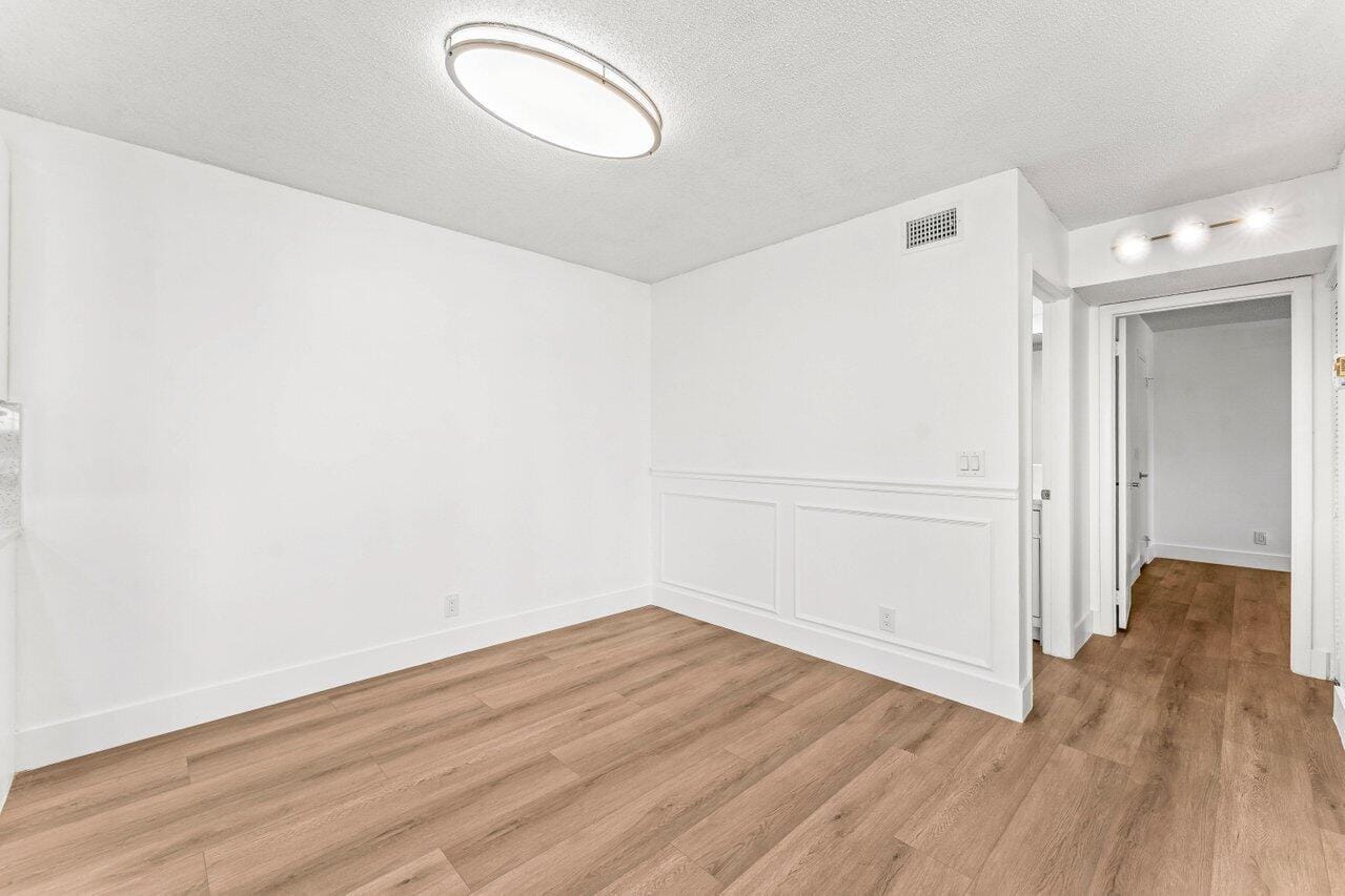 522 Trace Circle 209 — photo 9