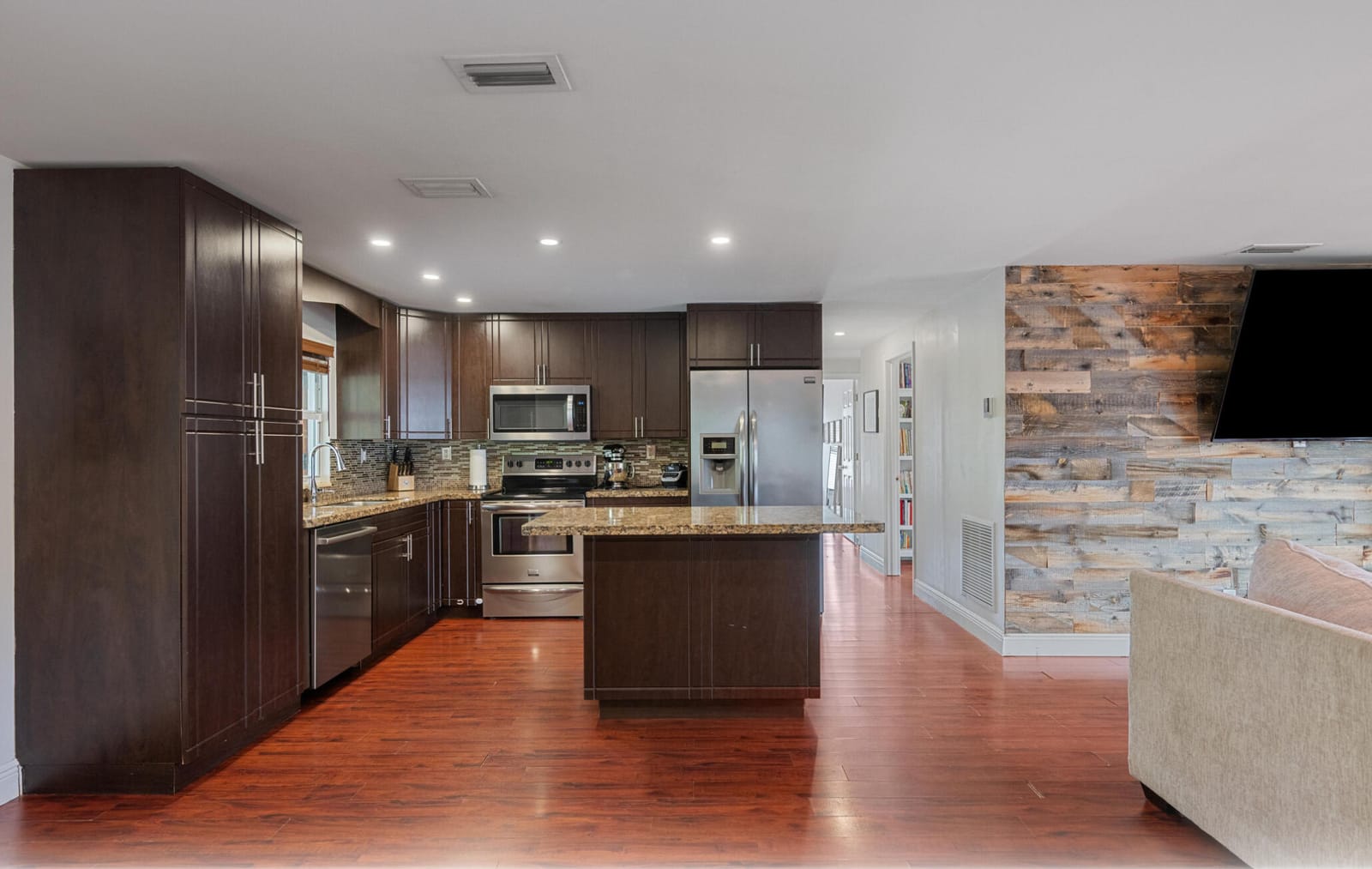 10067 Yeoman Lane, Royal Palm Beach, FL 33411 photo 9