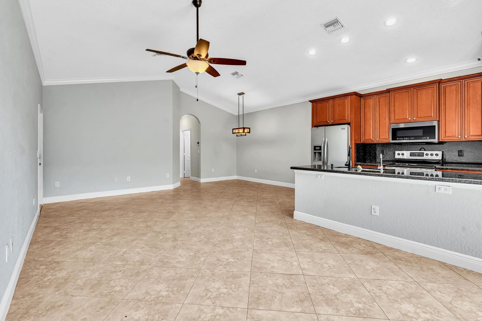 3113 Shelby Way — photo 3