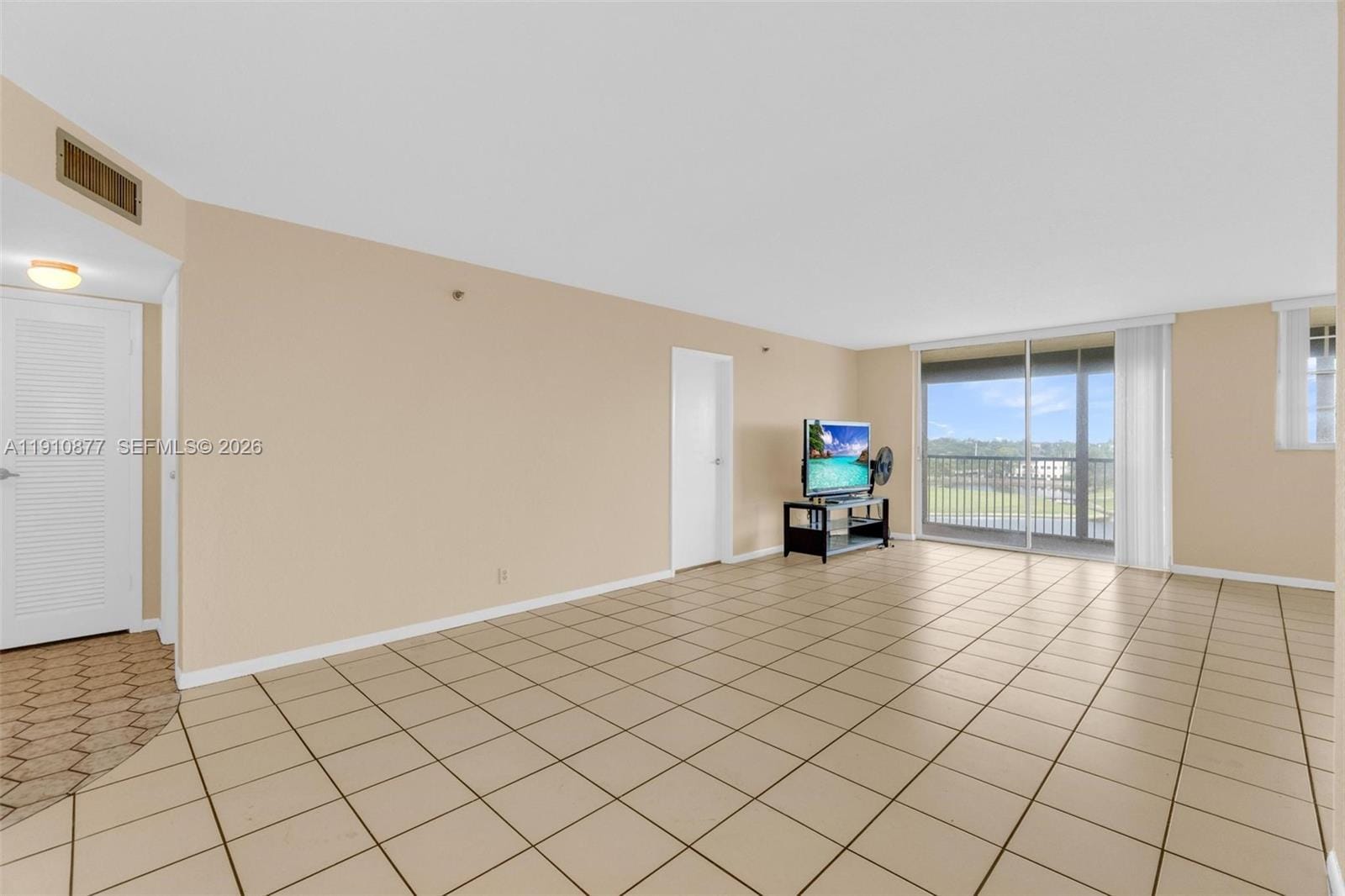 3100 W Rolling Hills Circle 707, Davie, FL 33328 photo 4