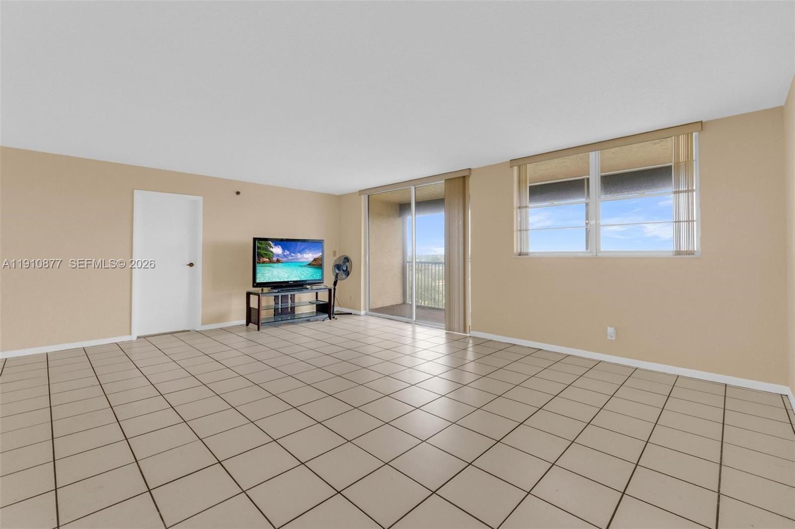 3100 W Rolling Hills Circle 707, Davie, FL 33328 photo 8