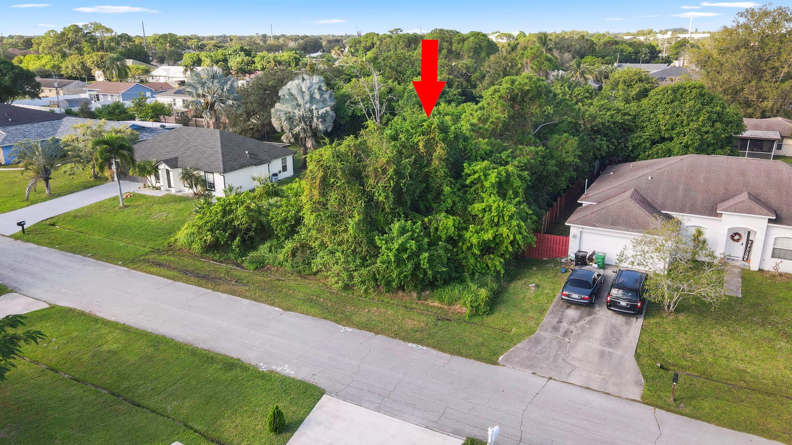 2220 SE Glover Street, Port St. Lucie, FL 34984