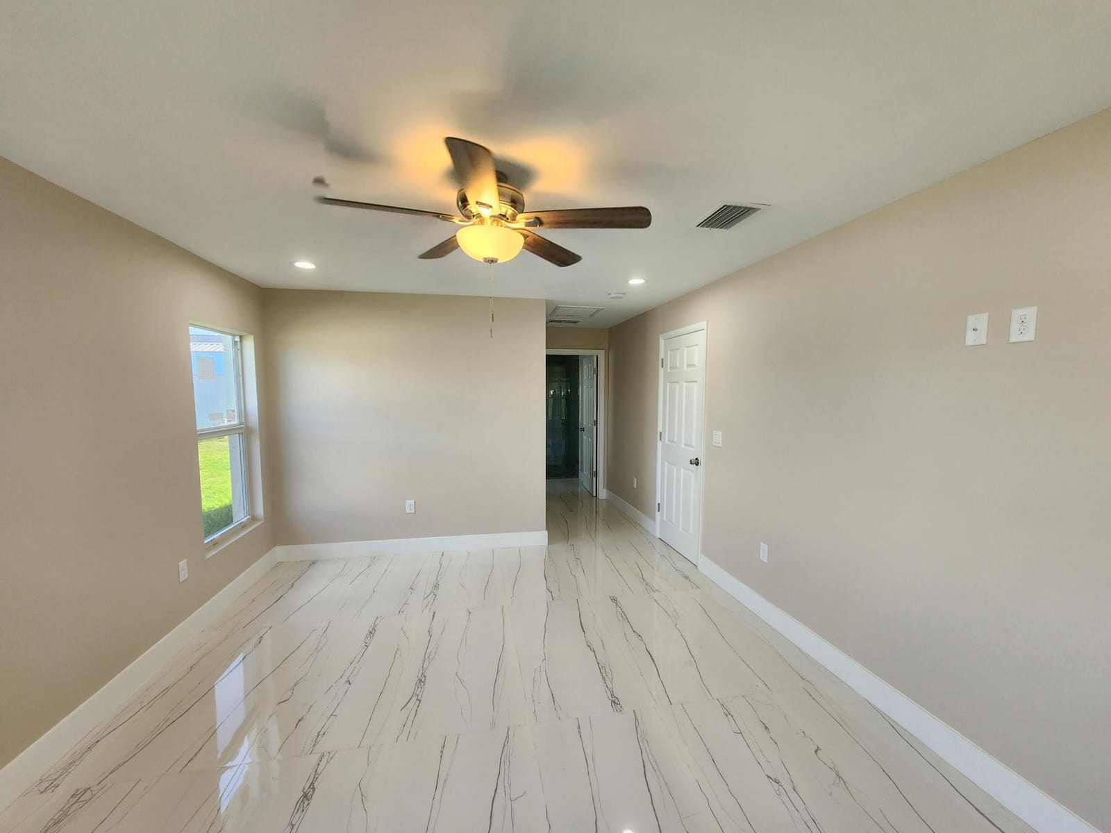 956 SE 39th Terrace, Okeechobee, FL 34974 photo 11