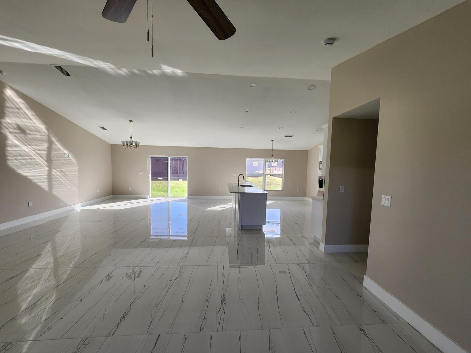 956 SE 39th Terrace, Okeechobee, FL 34974 photo 3