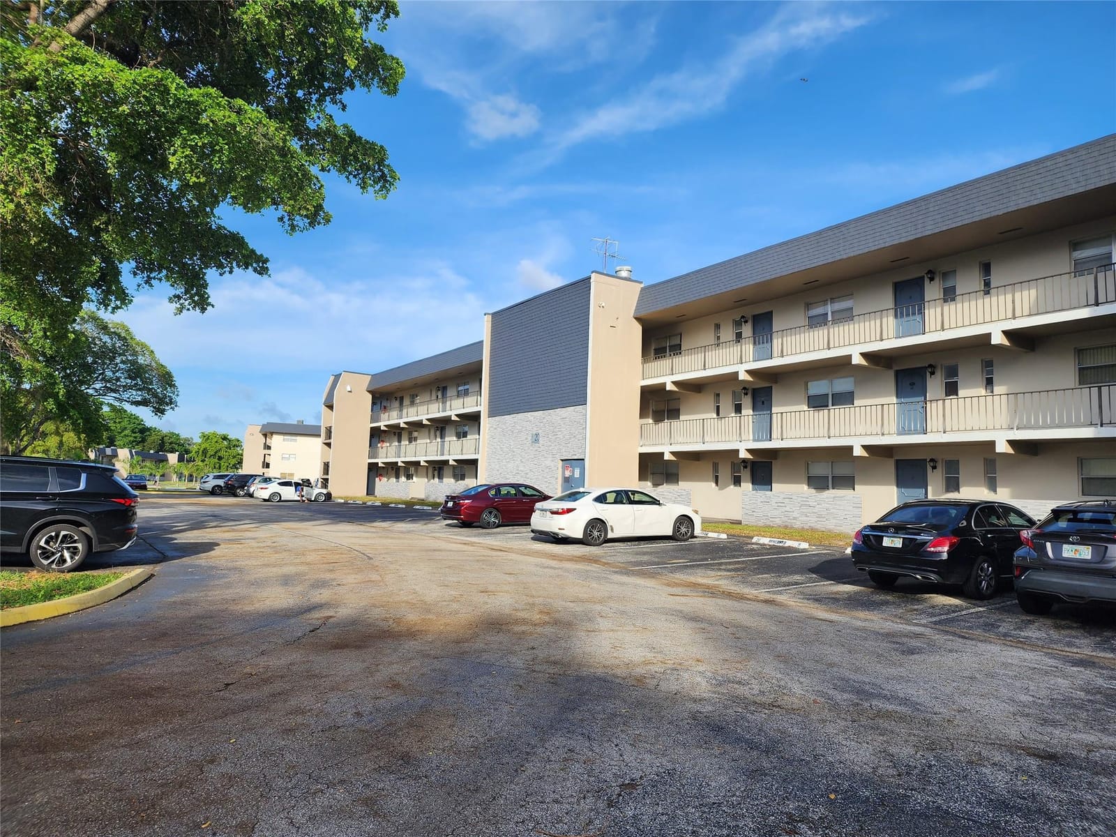 8020 Fairview 109, Tamarac, FL 33321 photo 11
