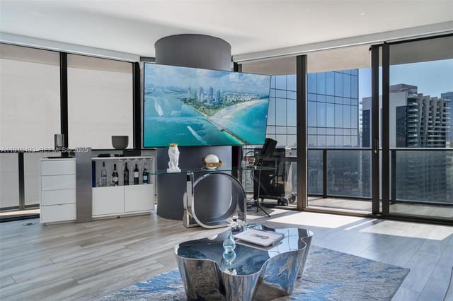 801 S Miami Avenue 3904, Miami, FL 33130