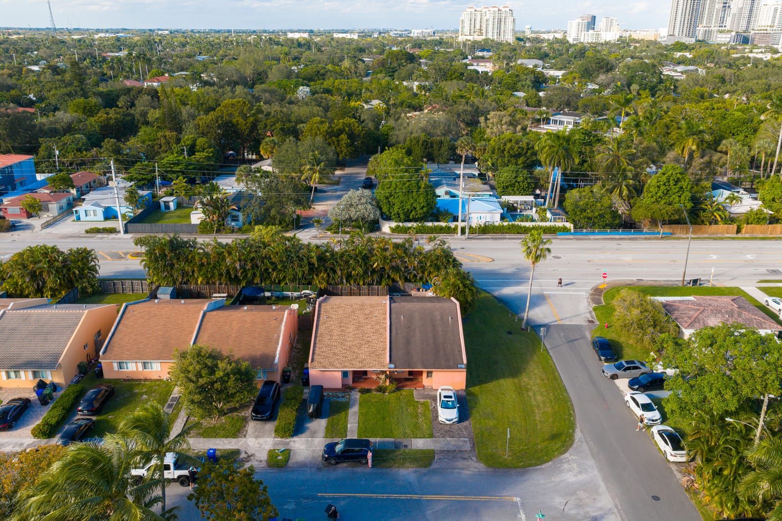 801 SW 12th Place — photo 3