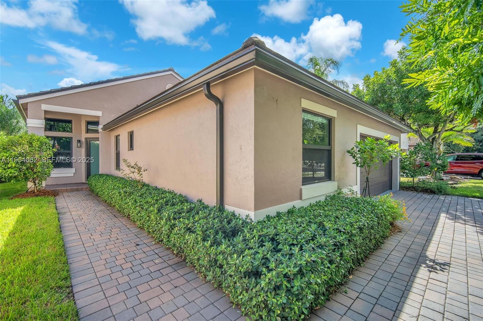 225 E Bayridge Drive, Weston, FL 33326