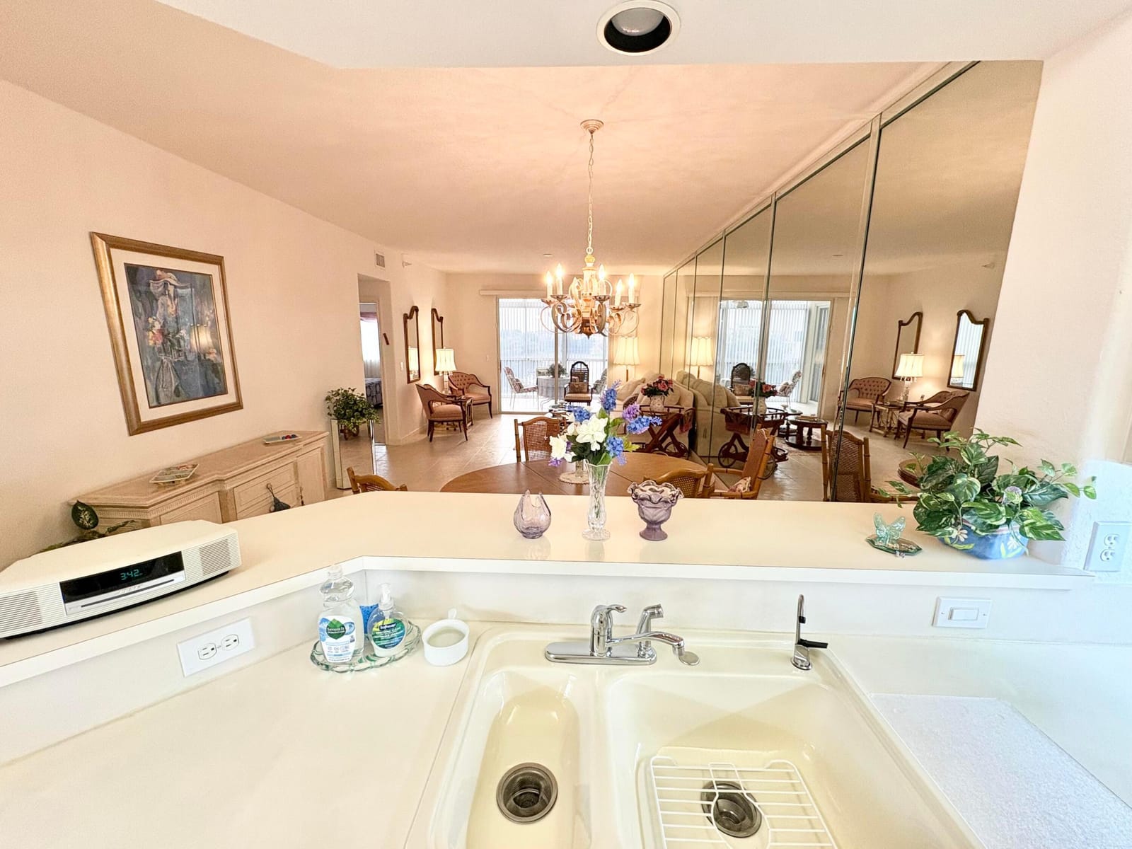 7715 Southampton Terrace 402 — photo 6