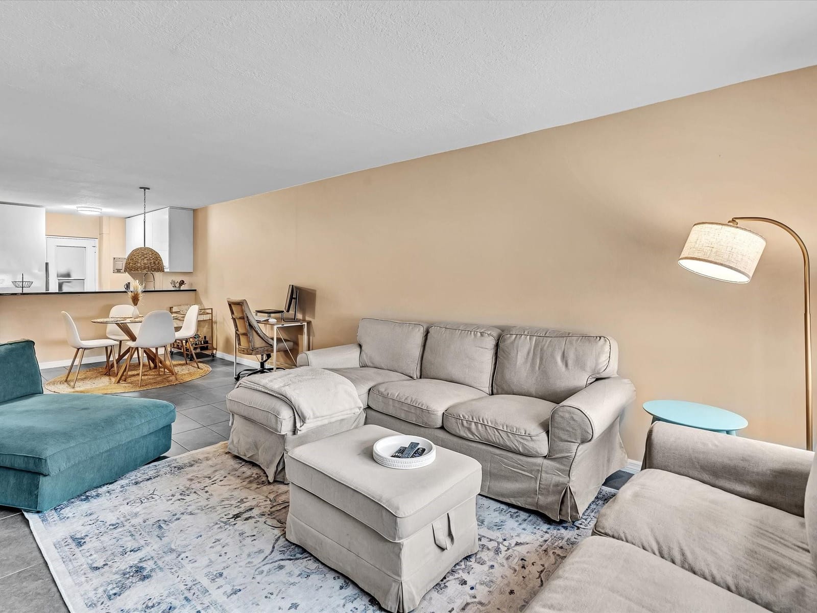2555 NE 11th Street 610, Fort Lauderdale, FL 33304