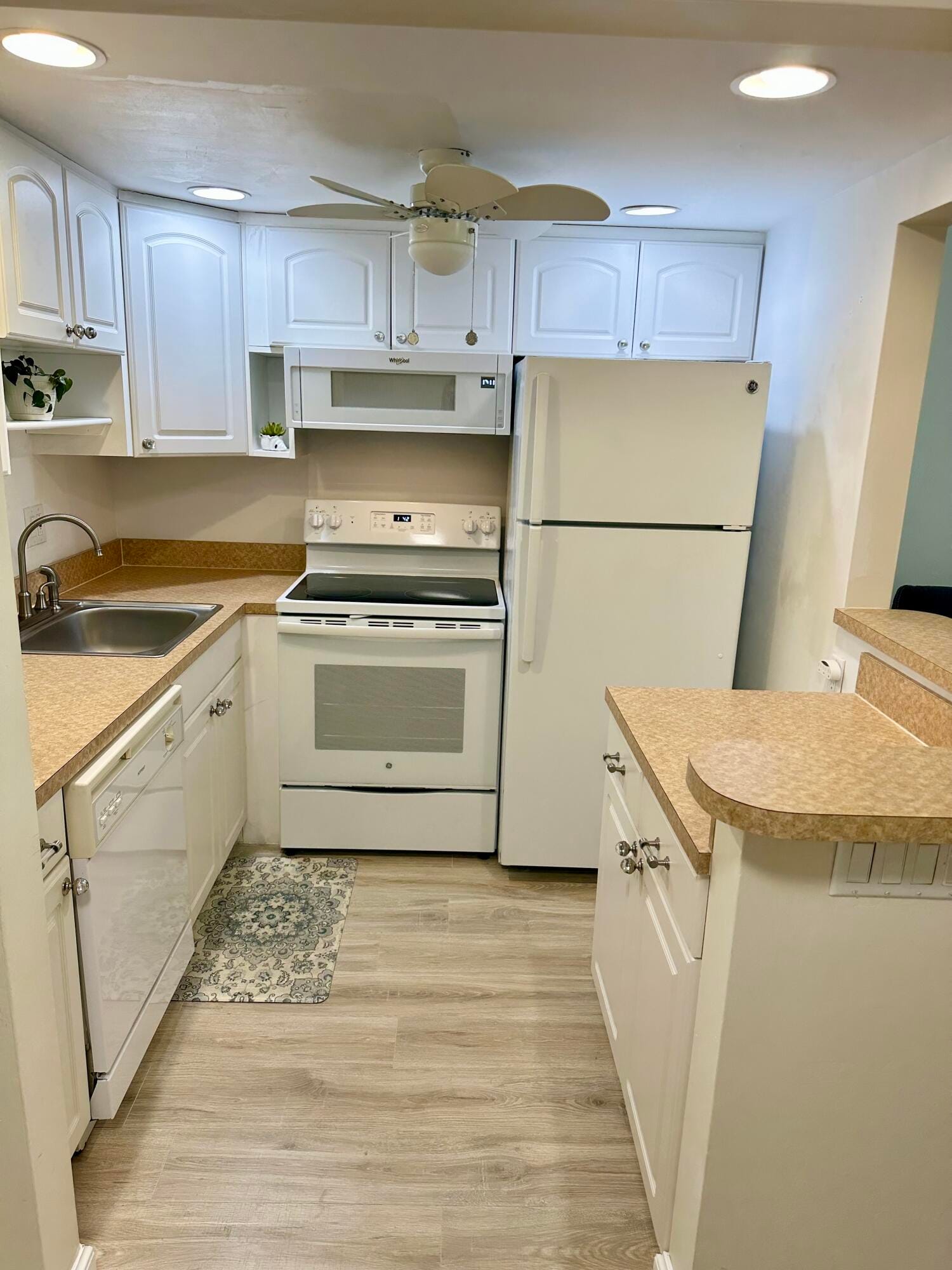 210 Horizons Street E 106, Boynton Beach, FL 33435 photo 6