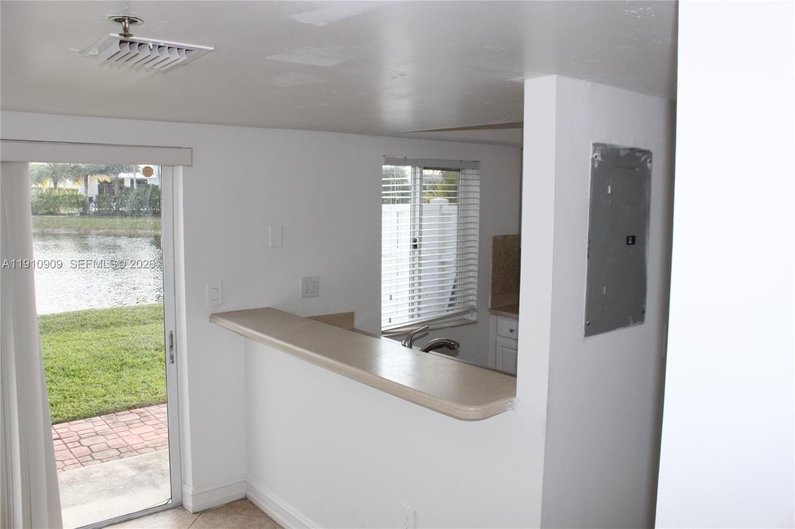 180 Riviera Circle 30-5, Weston, FL 33326 photo 18