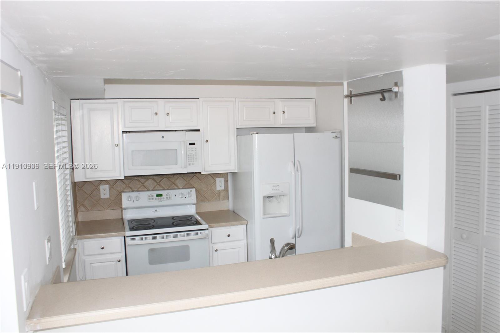 180 Riviera Circle 30-5, Weston, FL 33326 photo 20