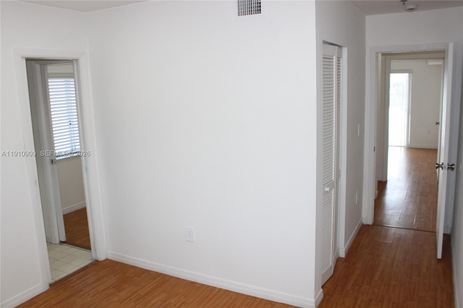 180 Riviera Circle 30-5 — photo 8