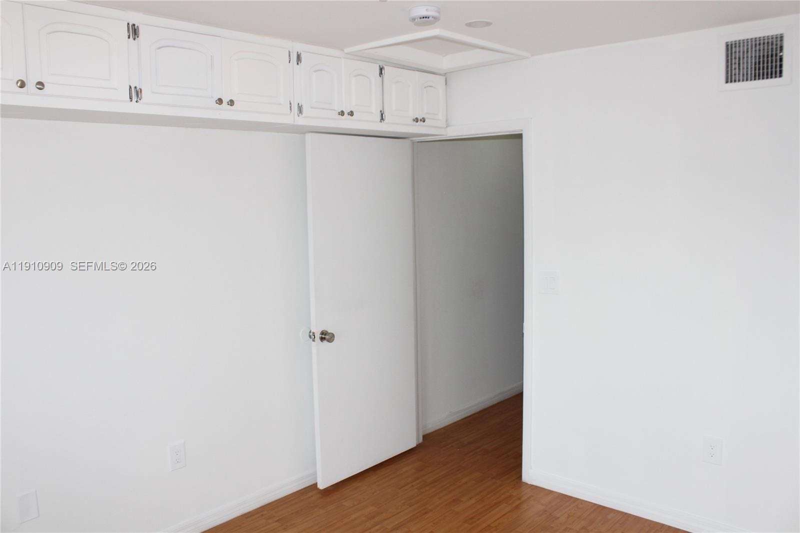 180 Riviera Circle 30-5 — photo 10