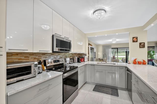 6448 Aspen Glen Circle 0, sold in Aspen Glen Indian Spring, Boynton Beach, FL