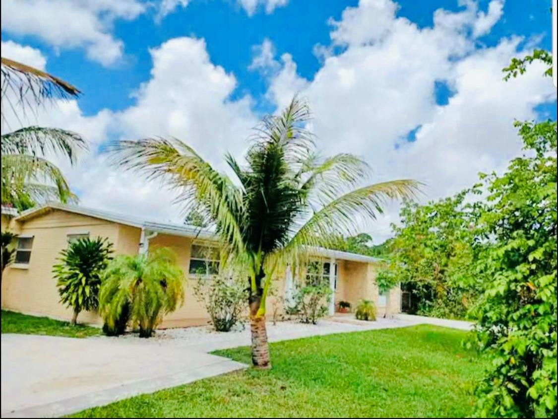 279 Hach Lane, West Palm Beach, FL 33415, West Palm Beach