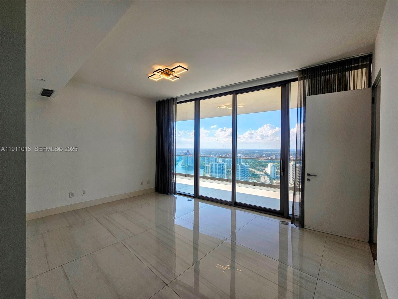 18975 Collins Avenue 4605, Sunny Isles Beach, FL 33160 photo 14