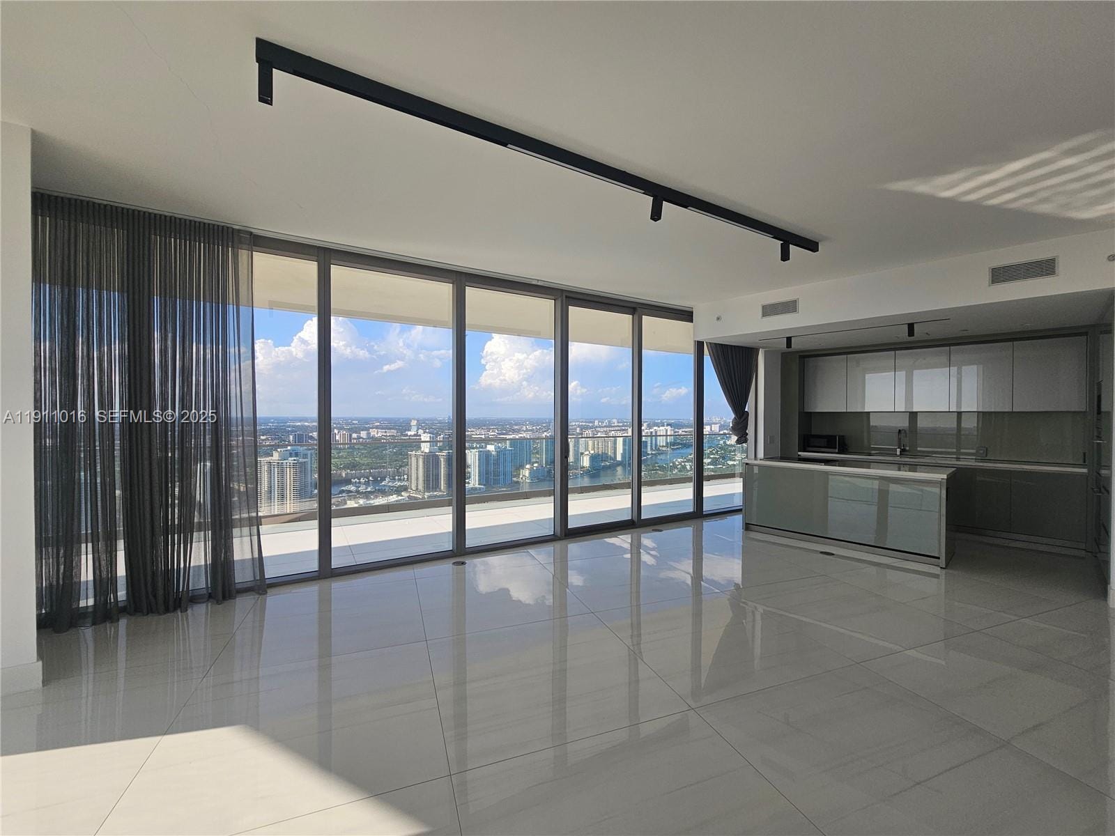 18975 Collins Avenue 4605 — photo 10