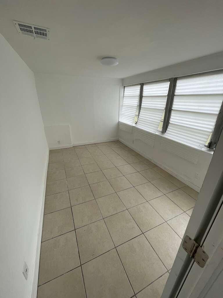 1300 NE 182nd Street — photo 9