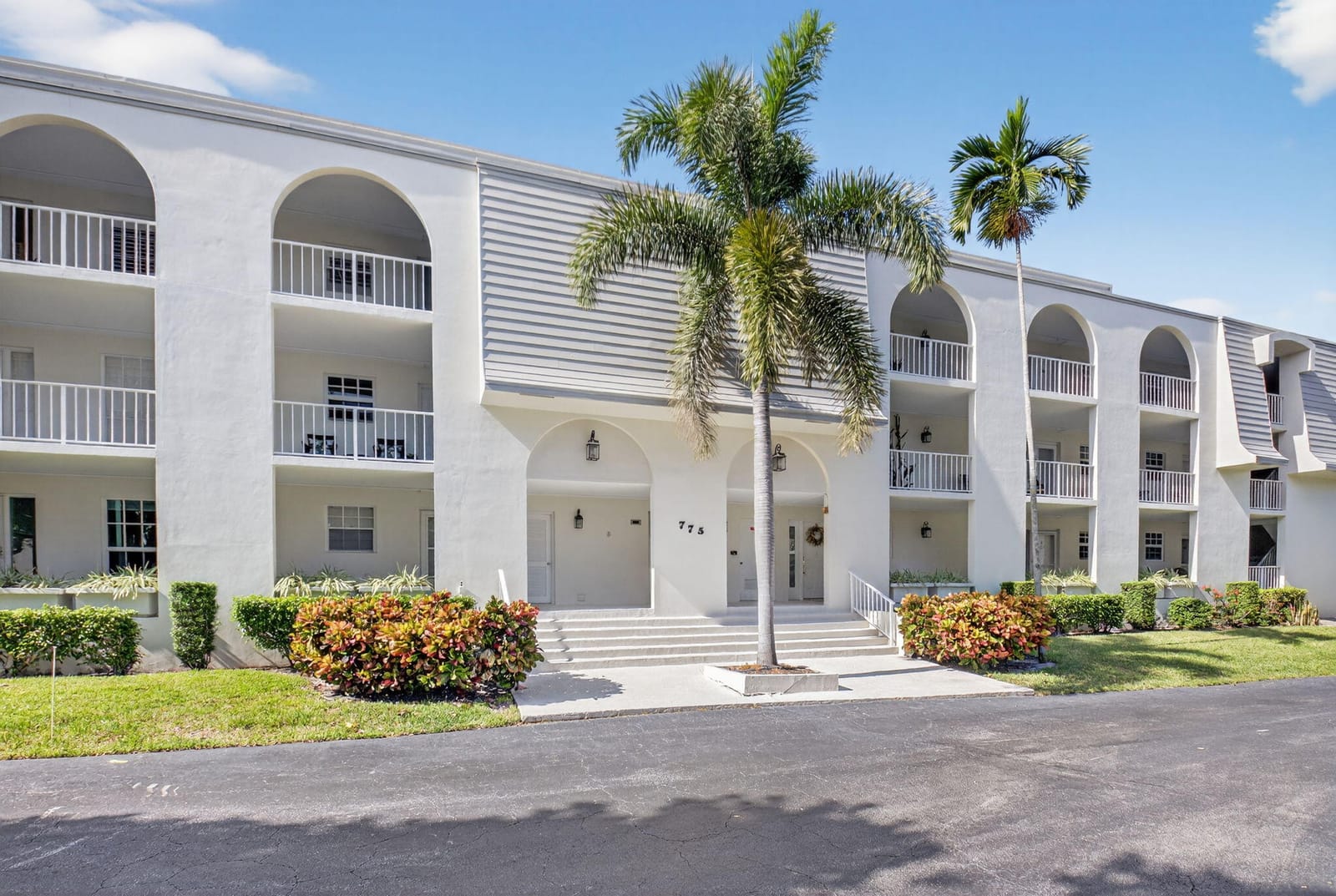 775 Jeffery Street 5-104, Boca Raton, FL 33487 photo 2