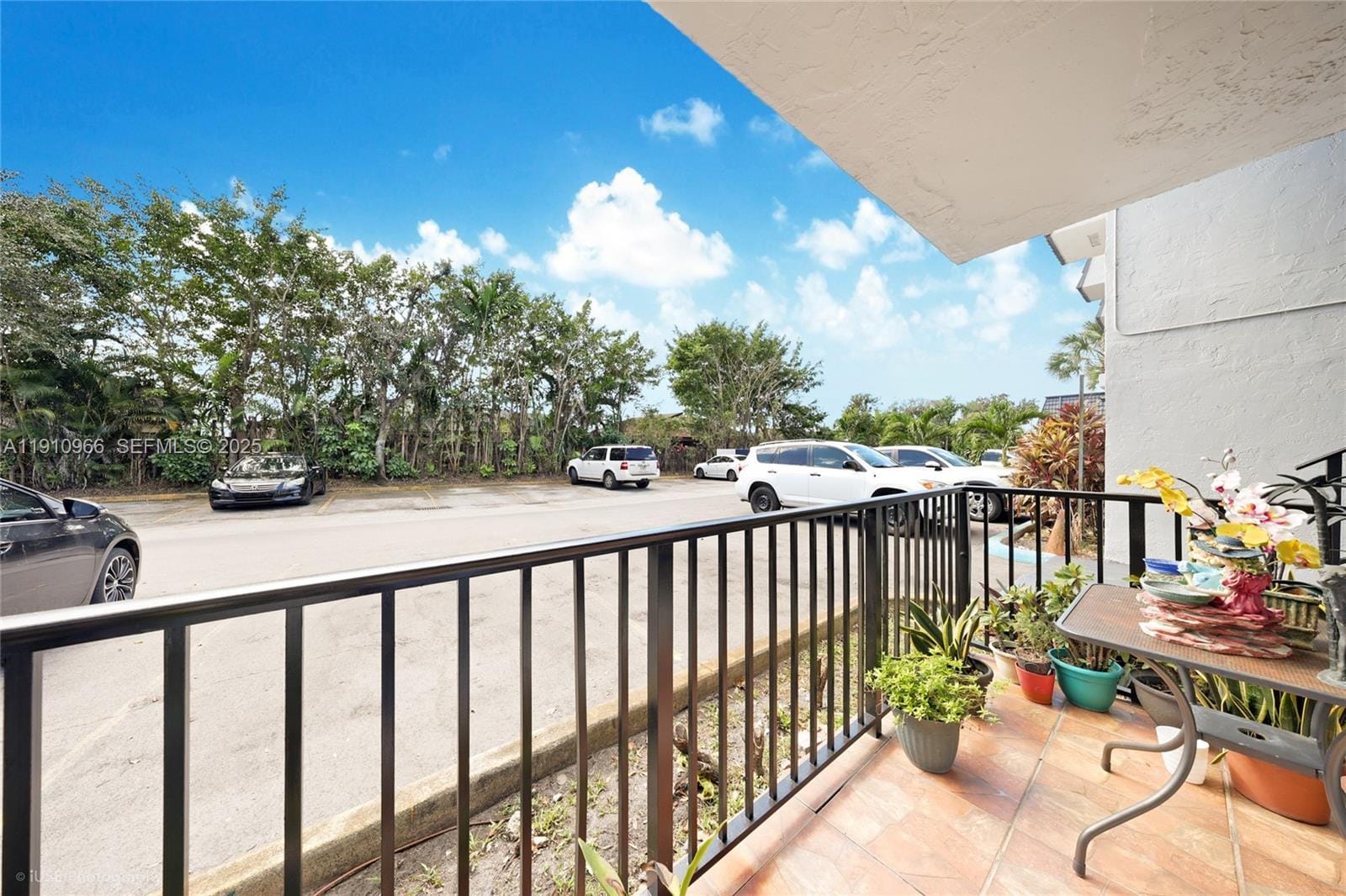 8005 W 6th Avenue C, Hialeah, FL 33014