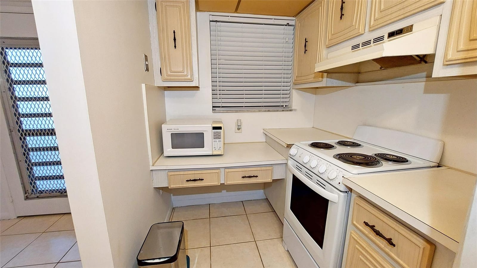 367 S Federal Highway B105 — photo 4