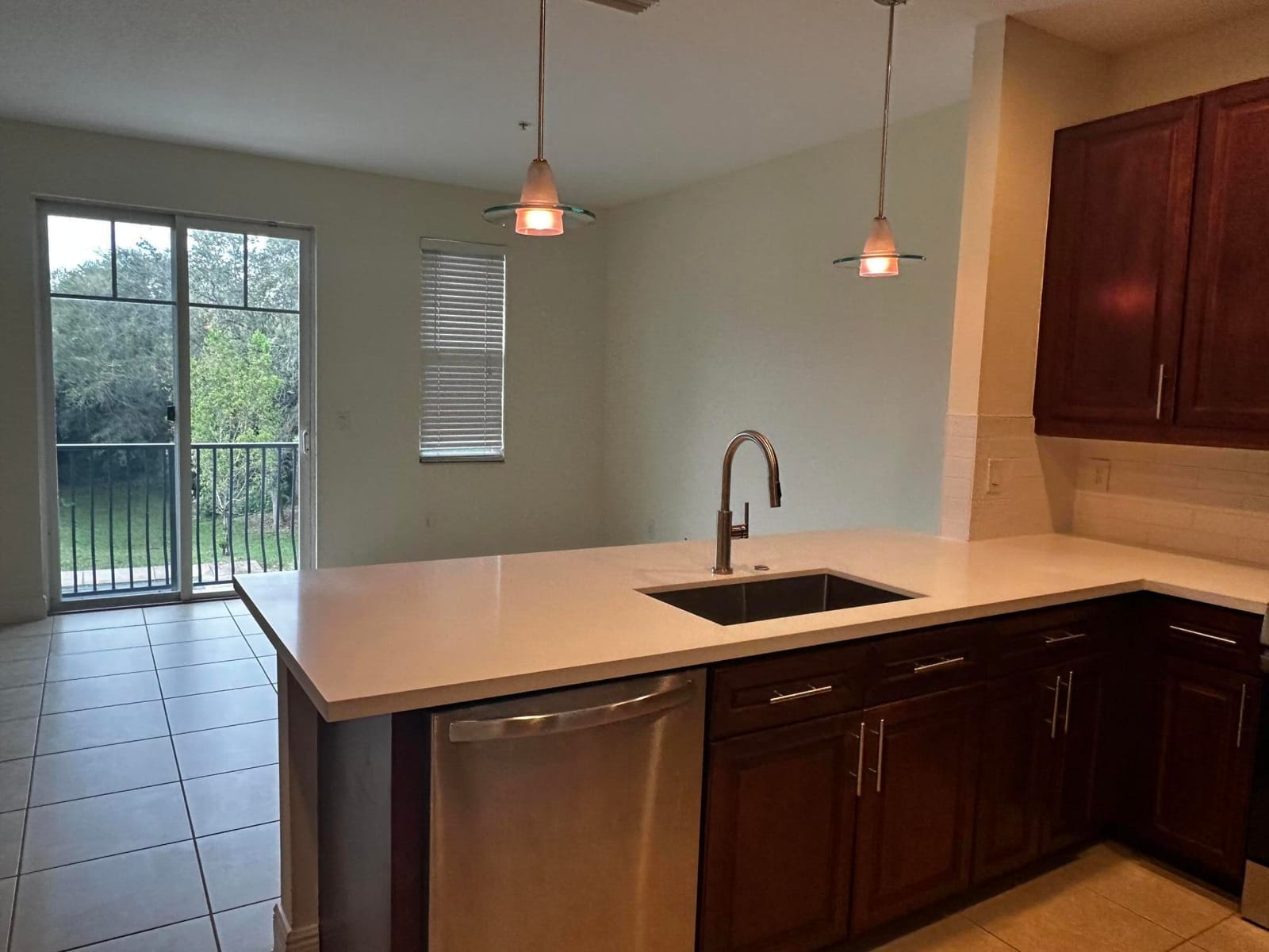565 NW 35th Lane, Boca Raton, FL 33431 photo 4