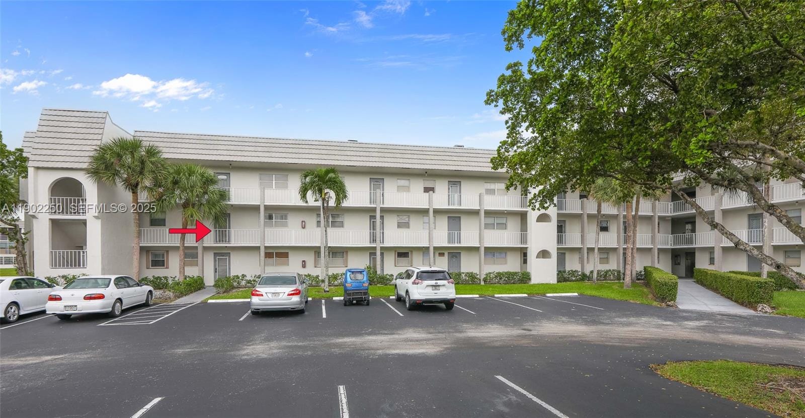 8510 Sunrise Lakes Boulevard 202 — photo 2