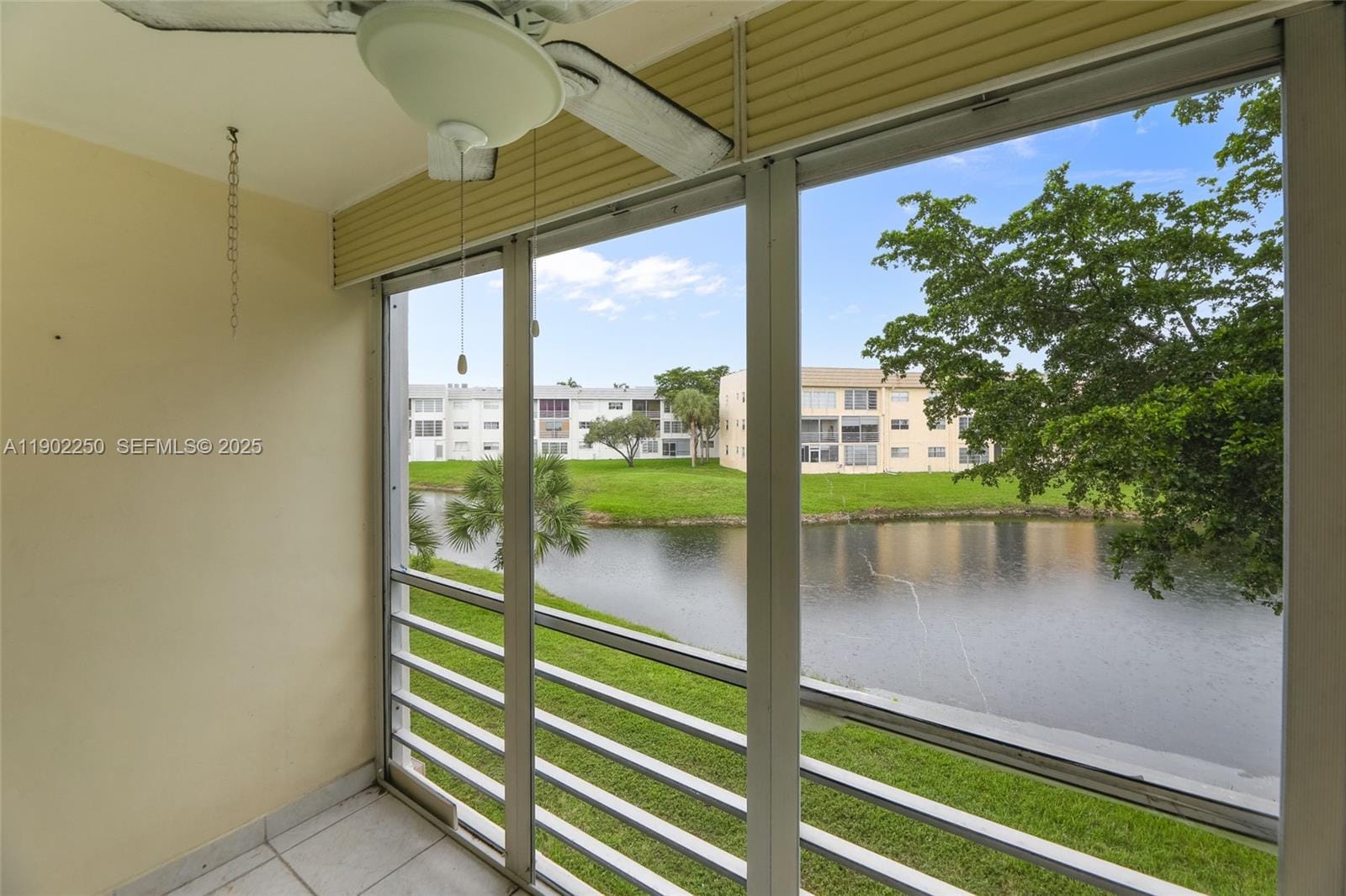 8510 Sunrise Lakes Boulevard 202, Sunrise, FL 33322 photo 17