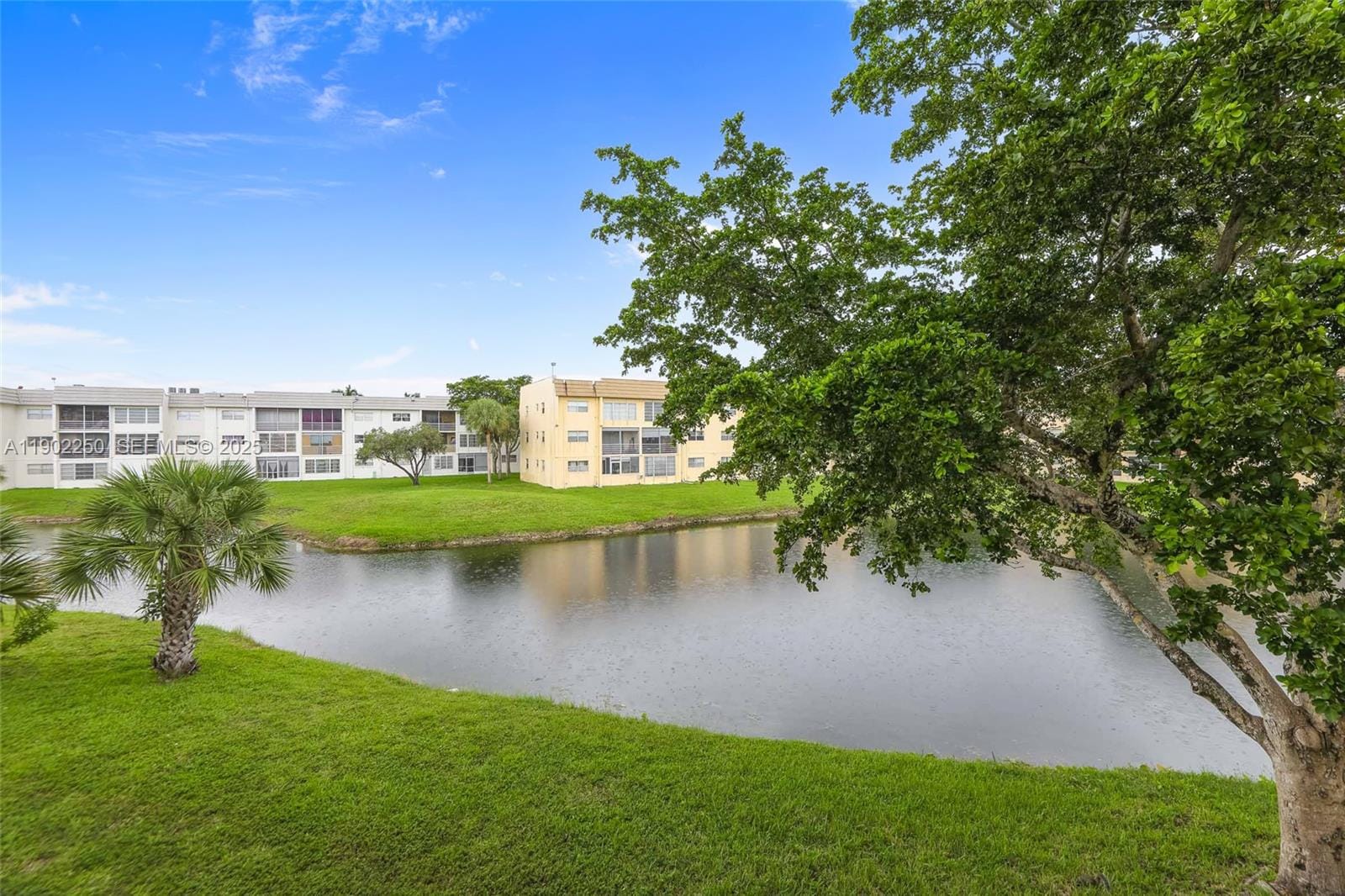 8510 Sunrise Lakes Boulevard 202, Sunrise, FL 33322 photo 19