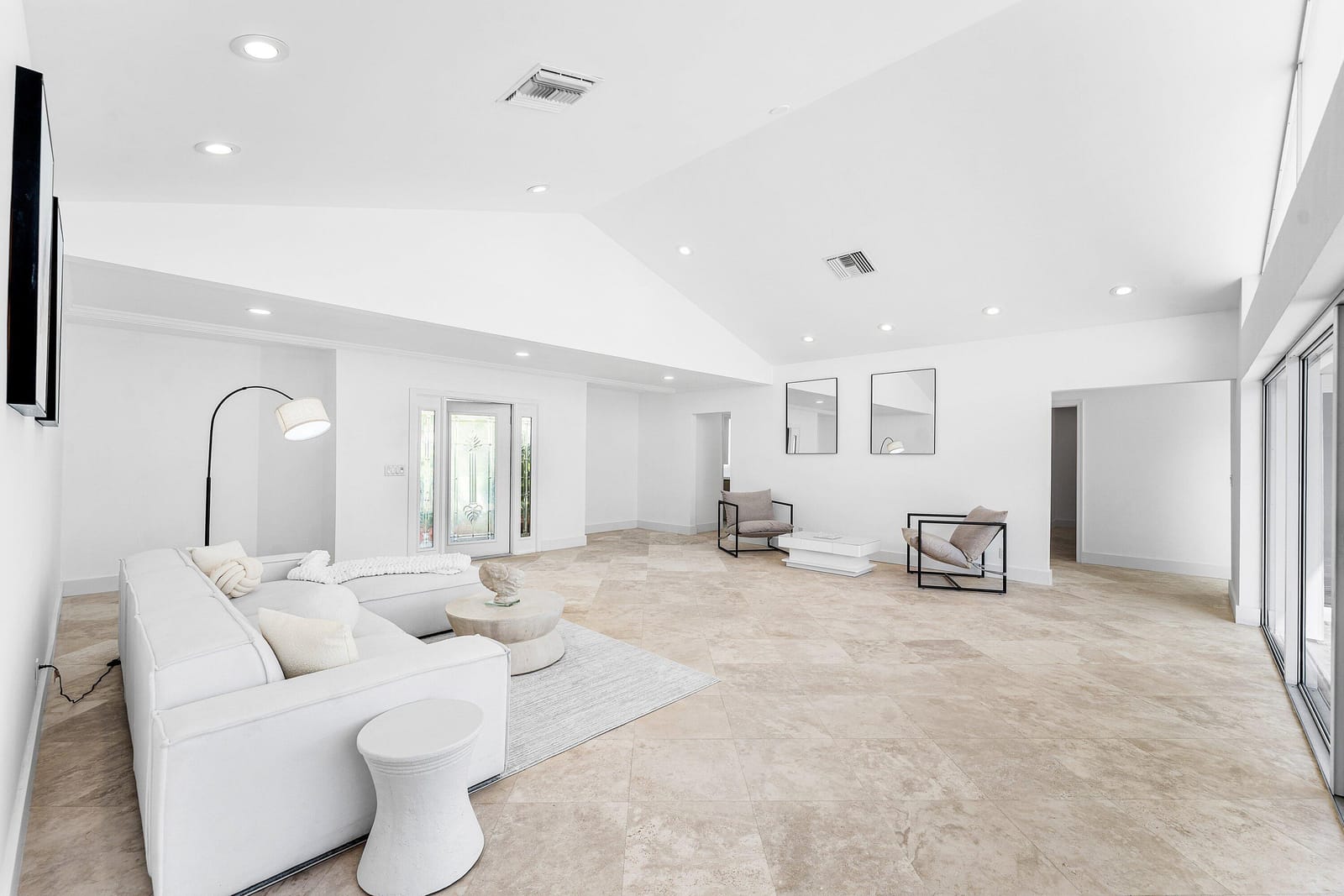 1332 SW Tamarind Way — photo 3